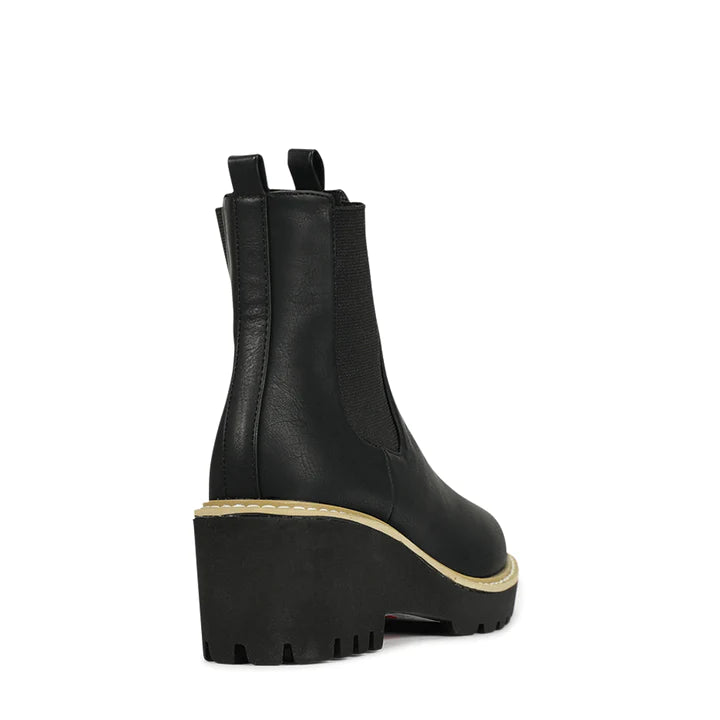Ari Boots