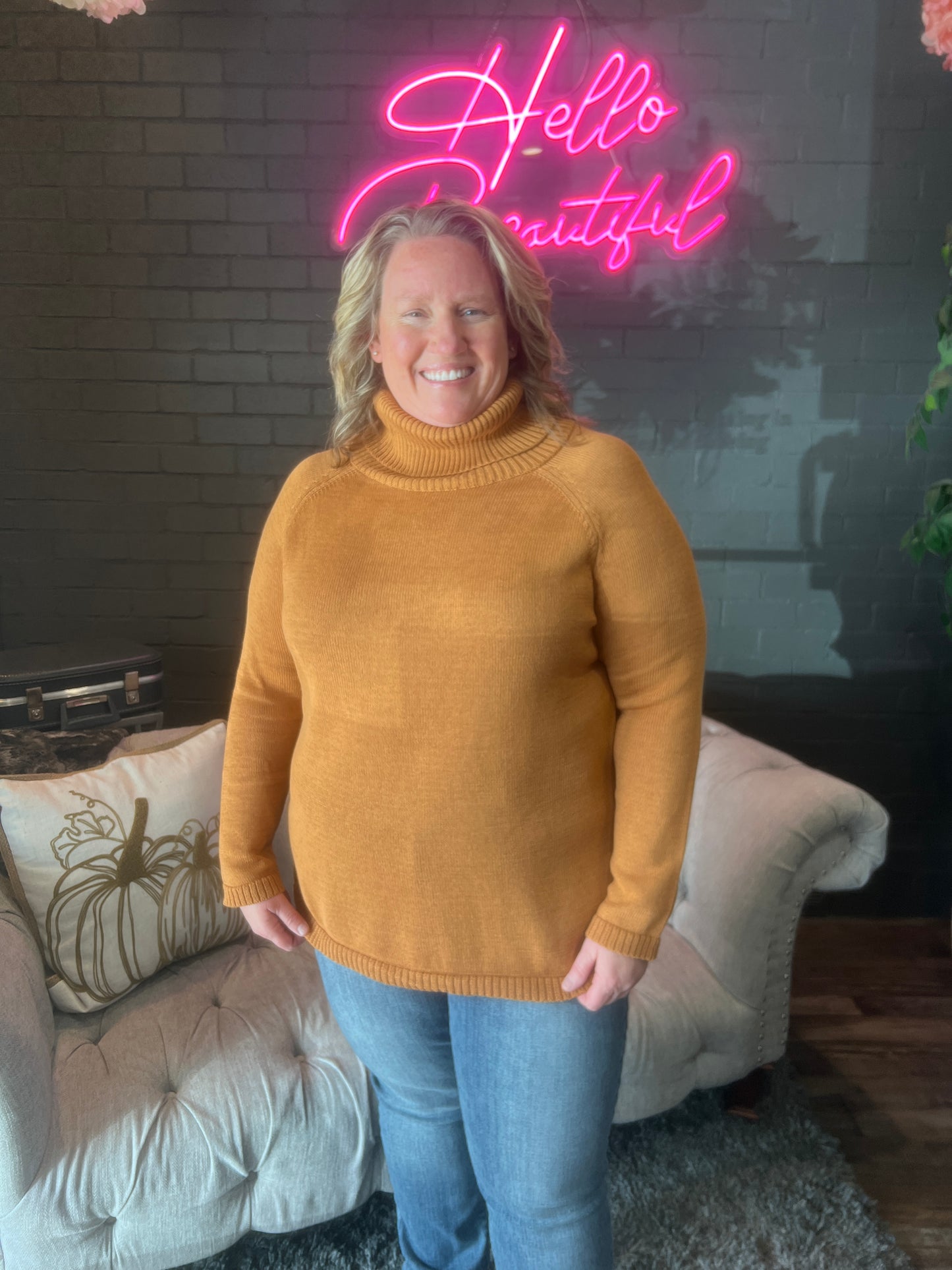 Tate Turtleneck Sweater - Maple