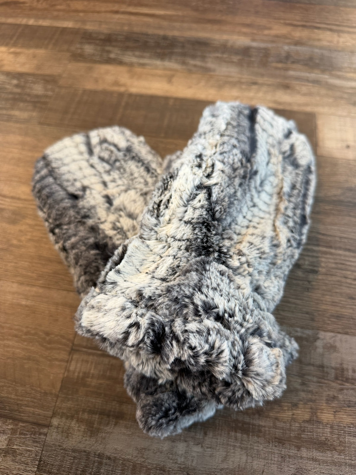Salt N Pepper Mittens