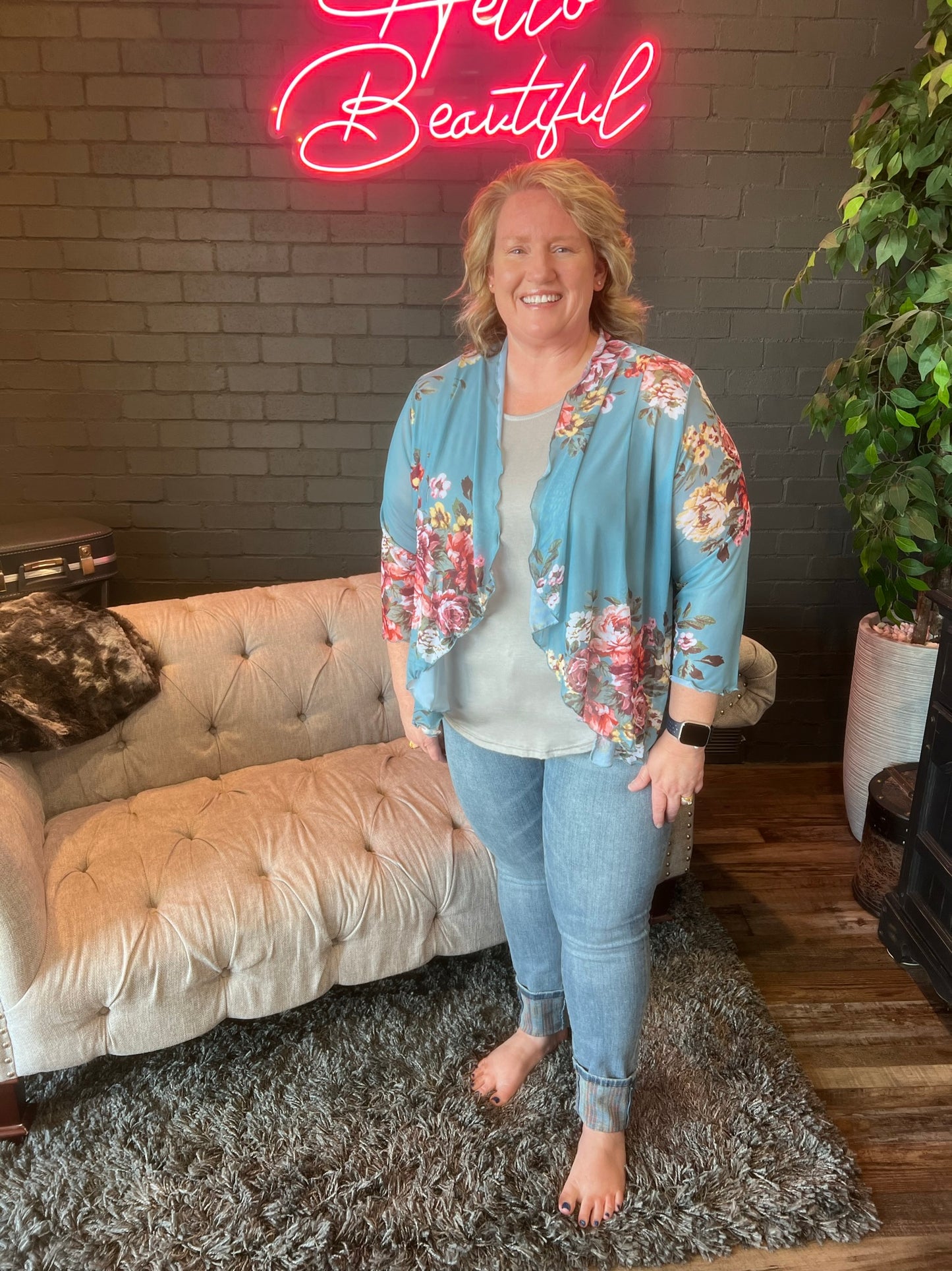 Laura Mesh Cardi