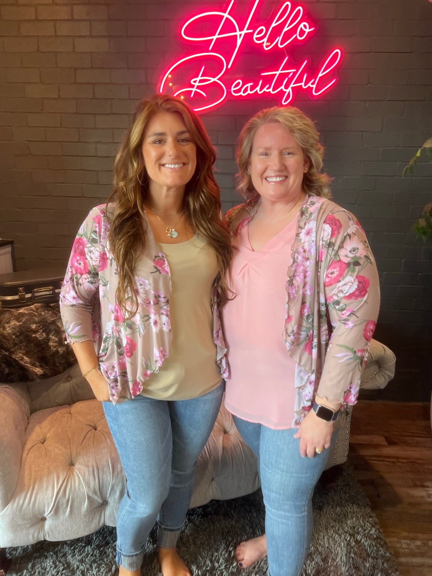 Laura Mesh Cardi