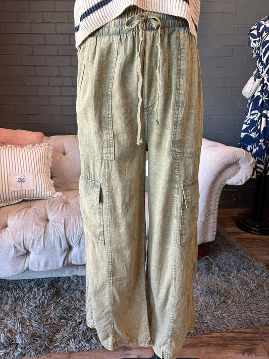 Clara Linen Cargo Pants
