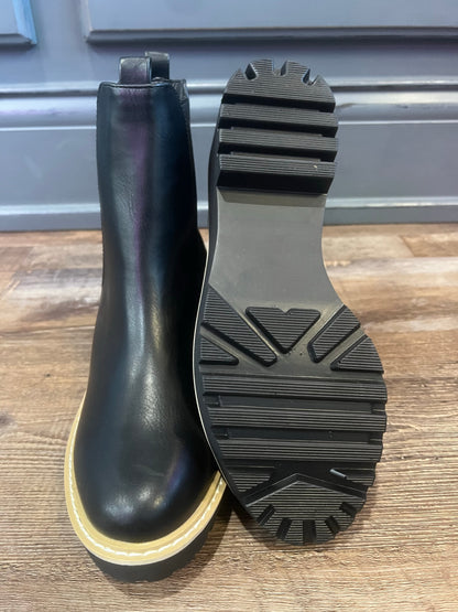 Ari Boots