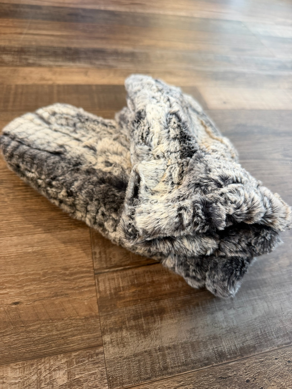 Salt N Pepper Mittens