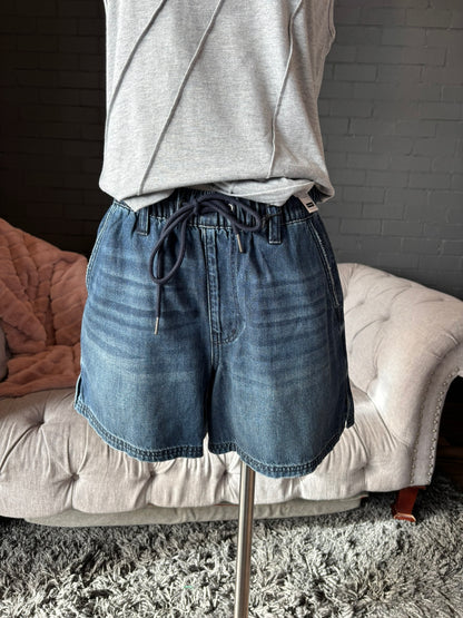Carrie Shorts
