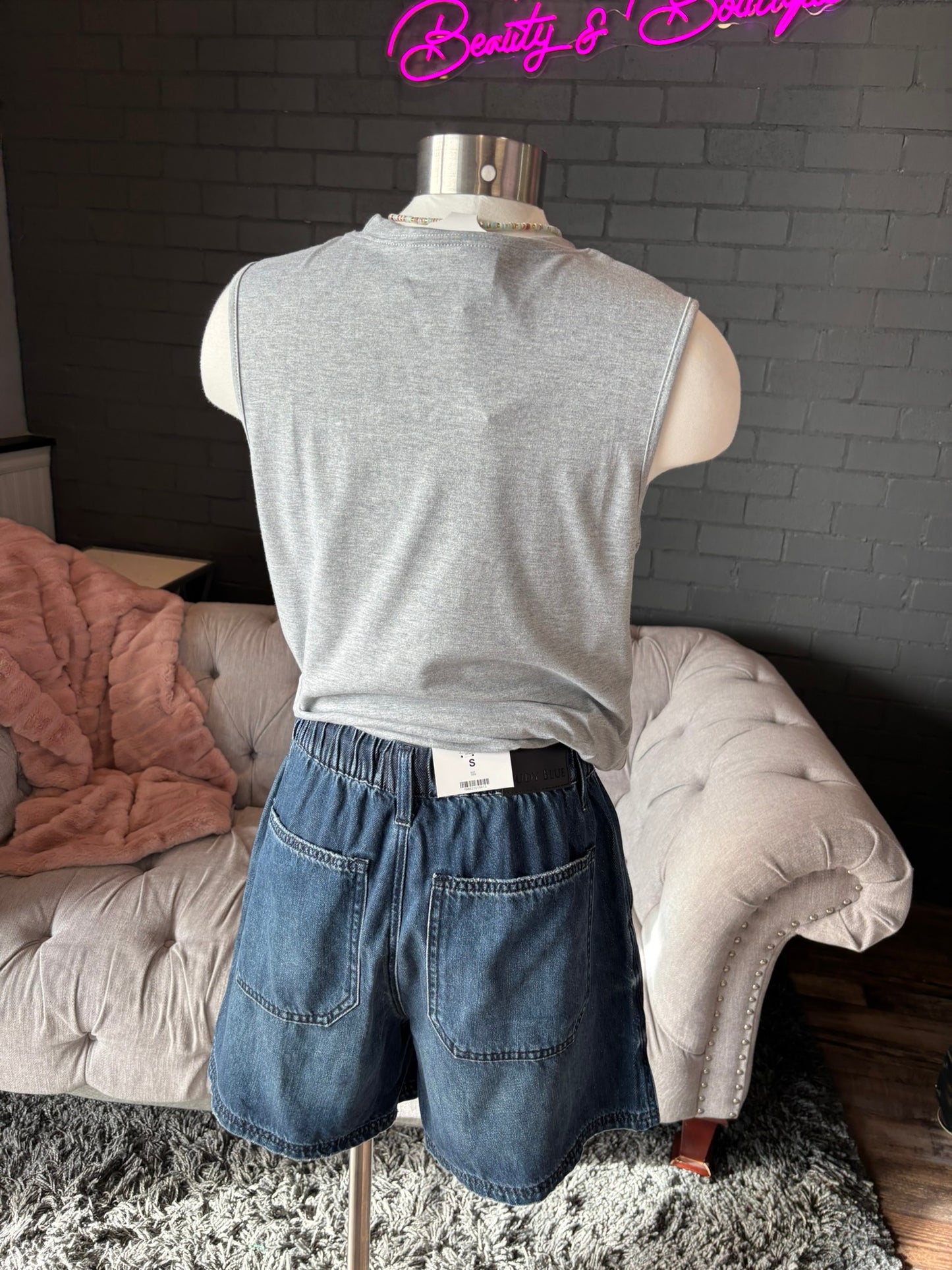 Carrie Shorts
