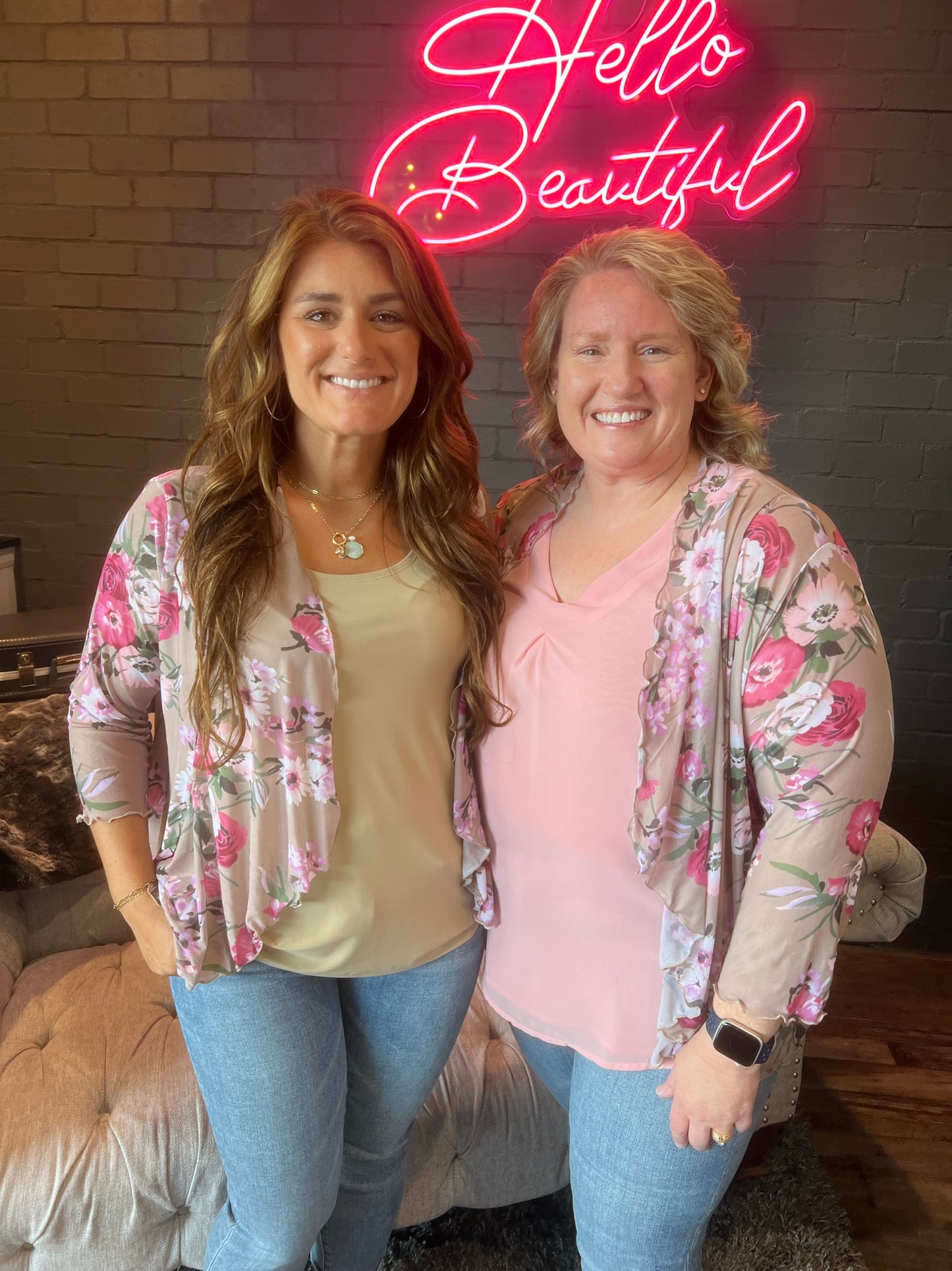 Laura Mesh Cardi