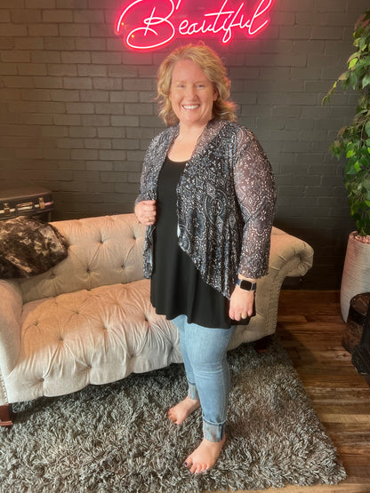 Laura Mesh Cardi