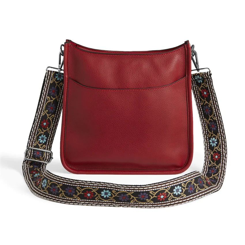 Zip top outlet messenger bag