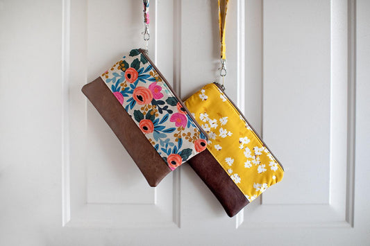 Emmy Lou Wristlet